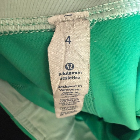 Lululemon Run: Inspire Crop II | Very Green / Fresh Teal | Size 4 - Picture 5 of 10